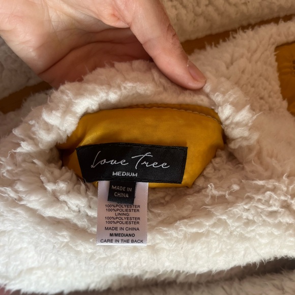 Love Tree Reversible Cream White and Mustard Yellow Sherpa Jacket - Picture 3 of 4